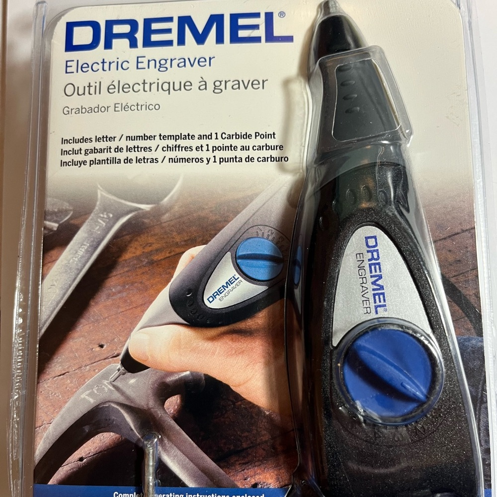 Dremel Electric Engraver - Black and Blue
